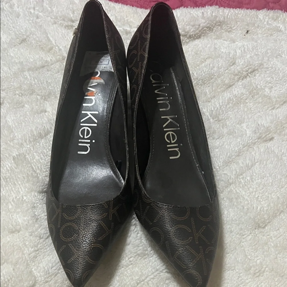 Calvin Klein Brown Patterned Heels - Picture 1 of 5